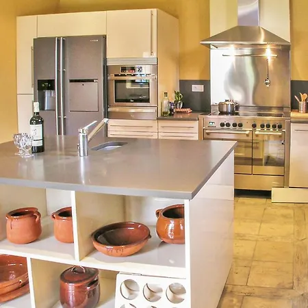 Vakantiehuis Lovely In
